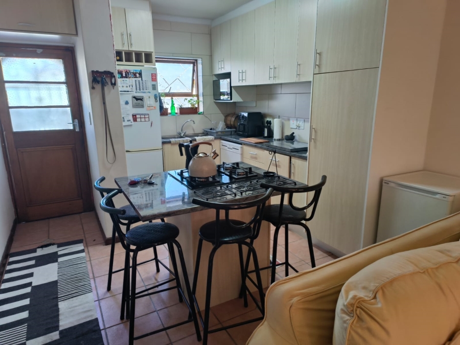To Let 2 Bedroom Property for Rent in Table View Western Cape